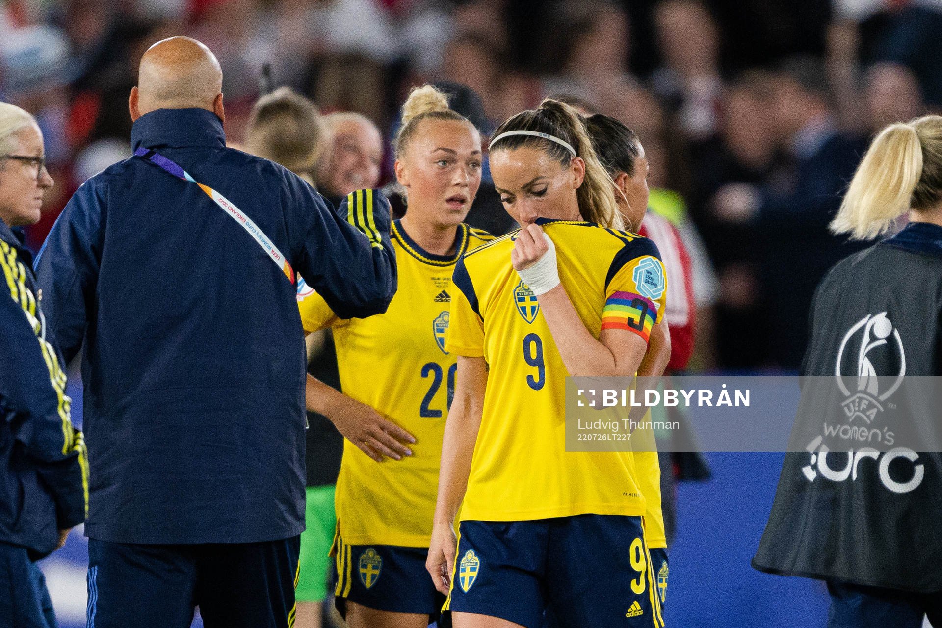 Hanna Bennison and Kosovare Asllani of Sweden look dejected