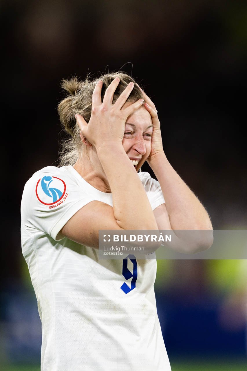 Ellen White of England celebrates