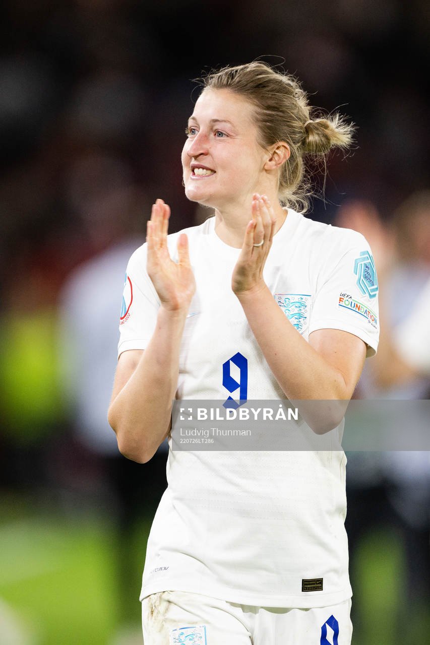 Ellen White of England celebrates