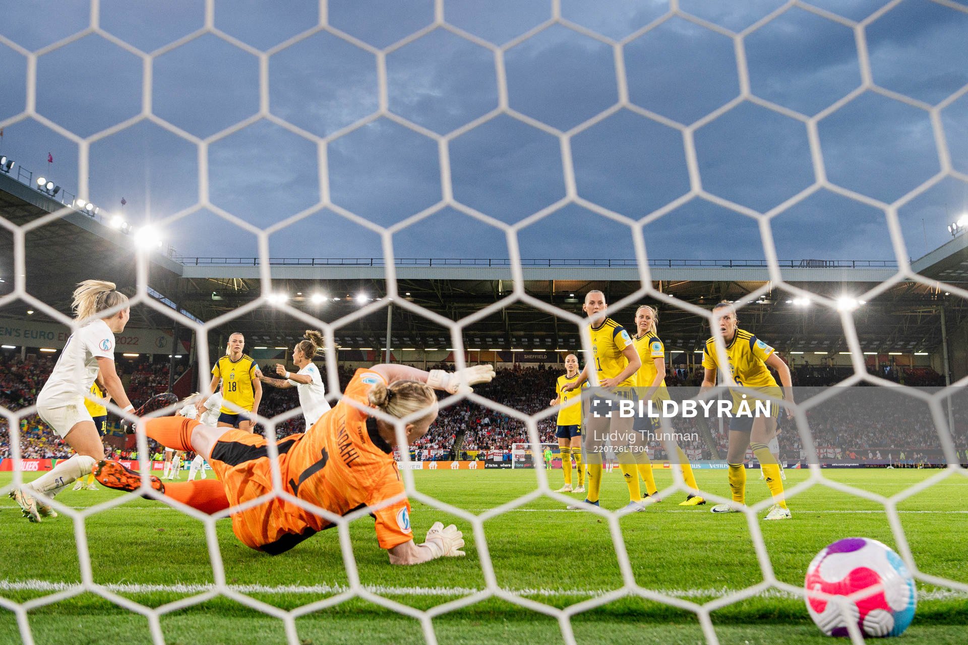 Players of Sweden looks dejected