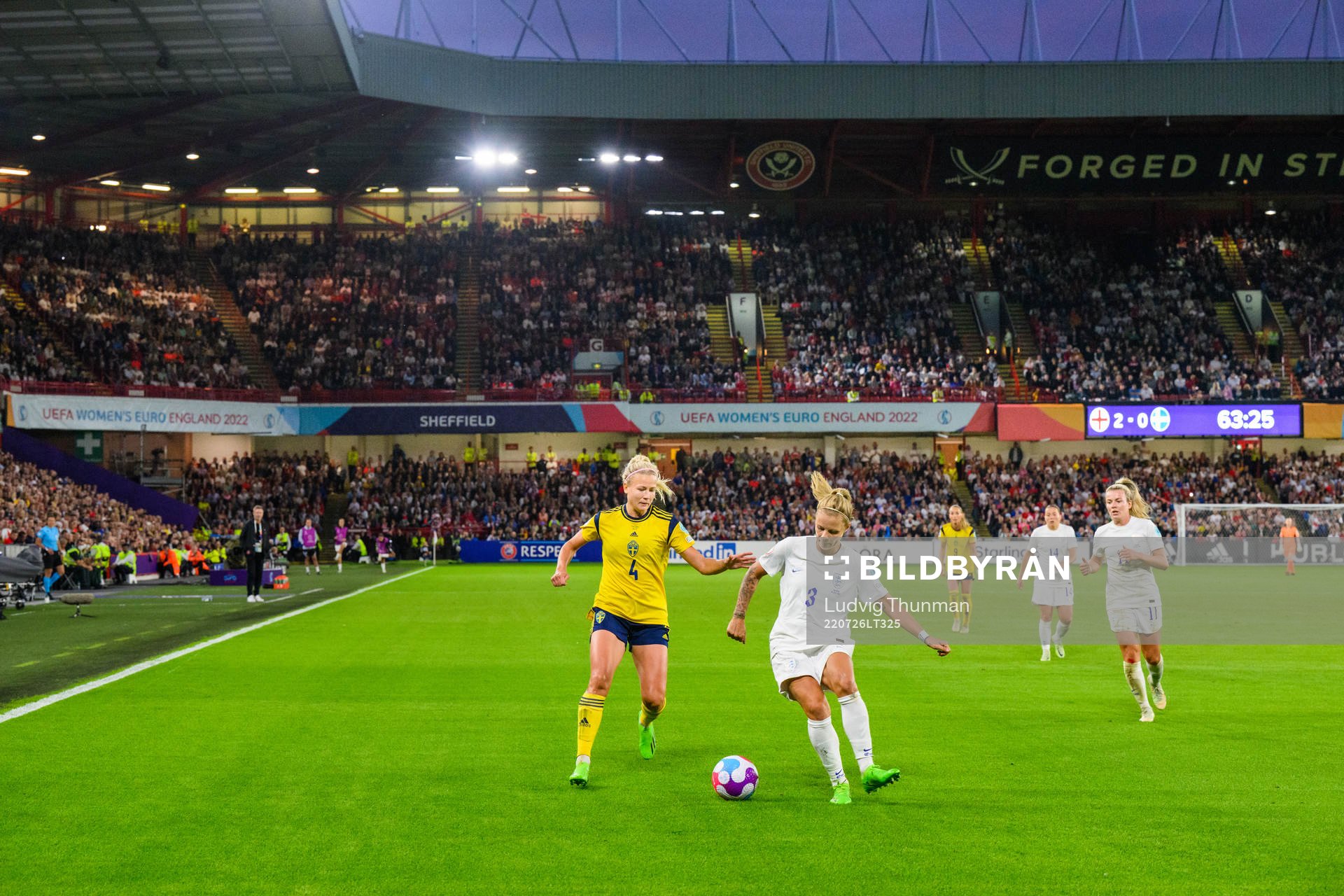 Hanna Glas of Sweden and Rachel Daly of England