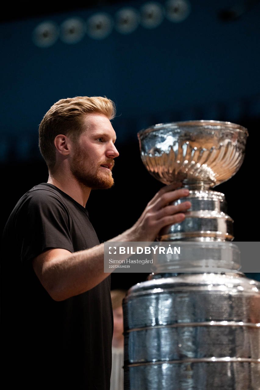 Gabriel Landeskog of Colorado Avalanche with the Stanley
