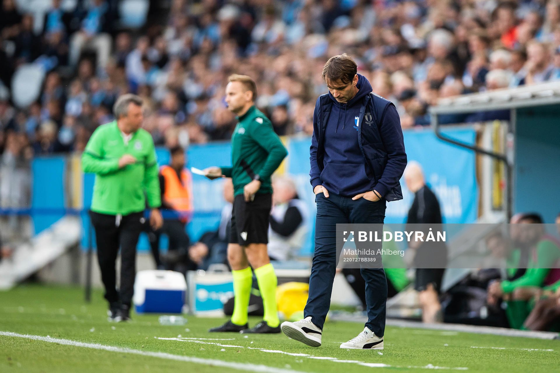 Milos Milojevic, head coach  of Malmö FF looks dejected