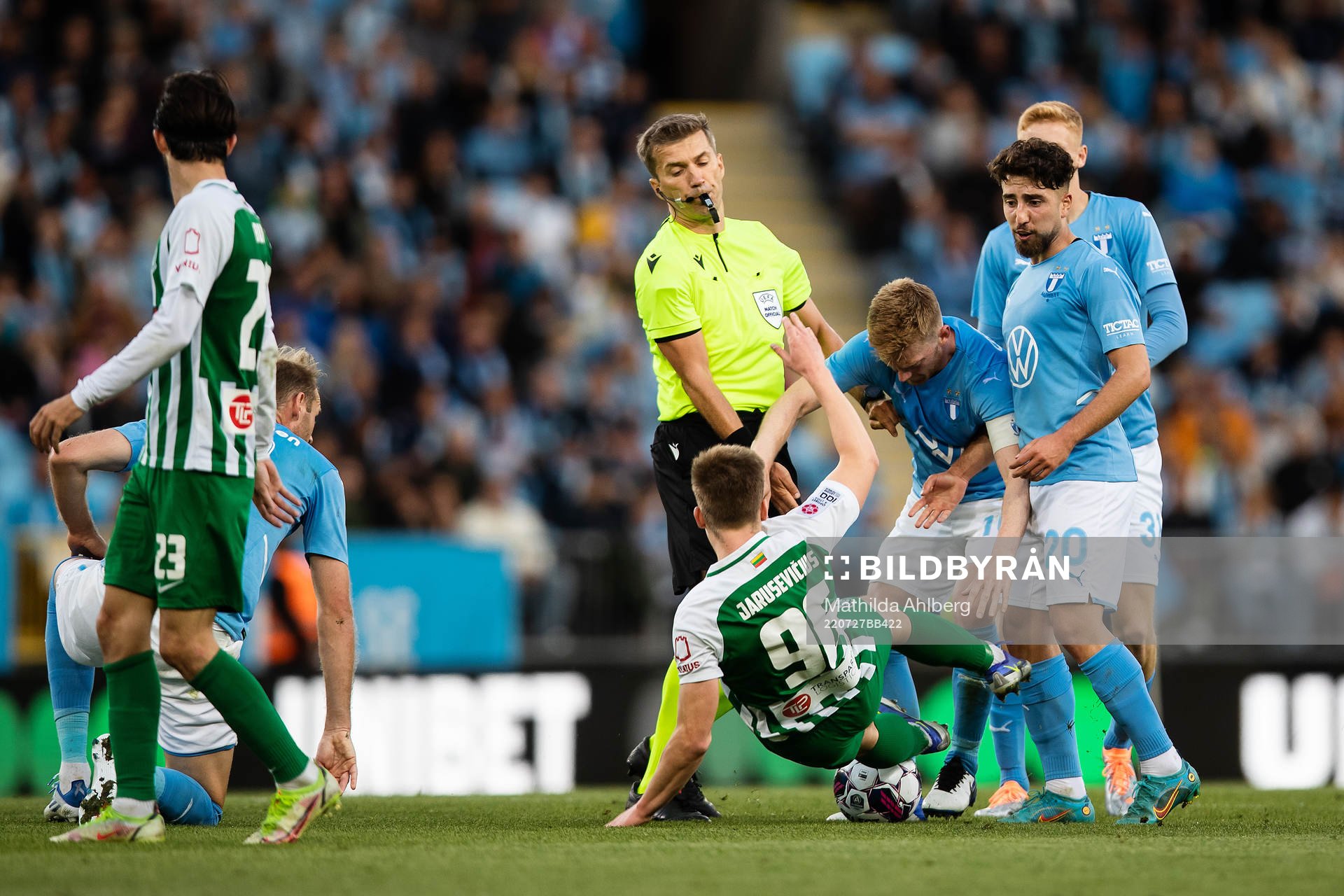 Anders Christiansen of Malmö FF in a situation with Gustas