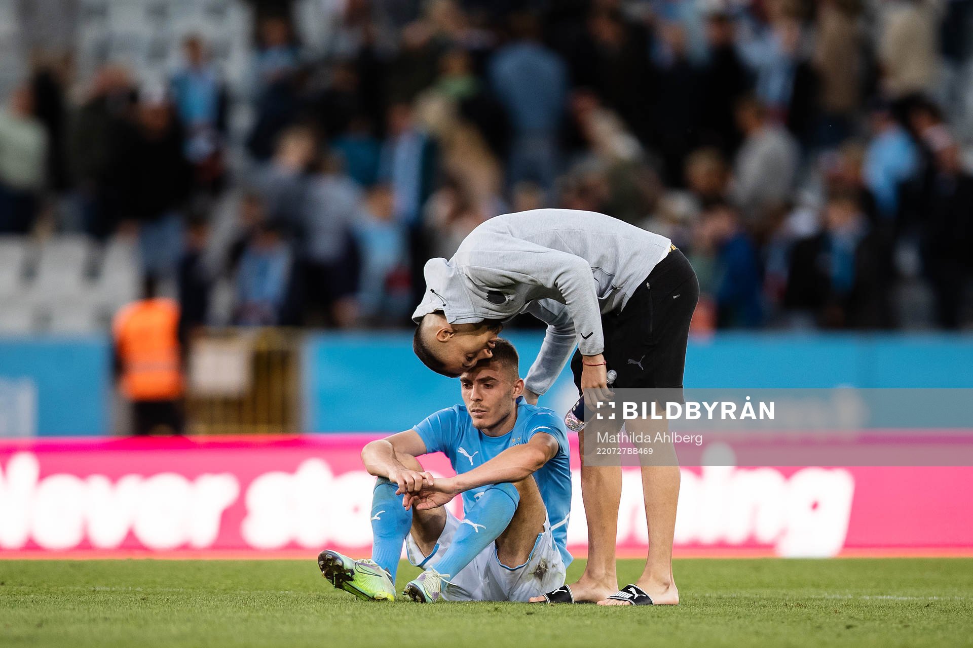 Patriot Sejdiu and Veljko Birmancevic of Malmö FF looks