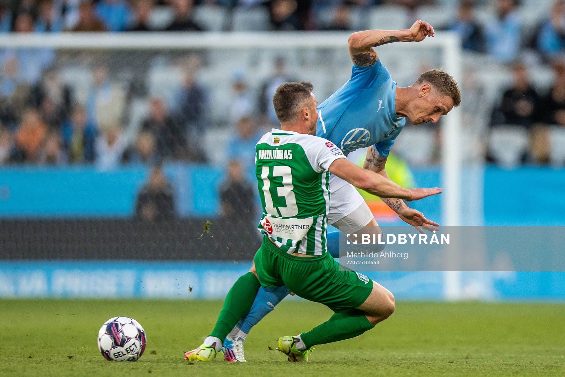 Saulius Mikoliunas of Zalgiris Vilnius and Søren Rieks of