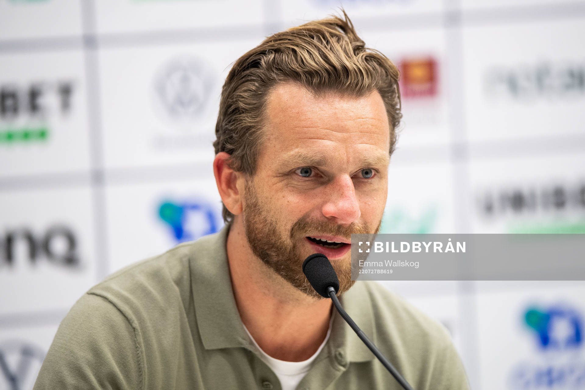 Bartosz Grzelak, head coach of AIK