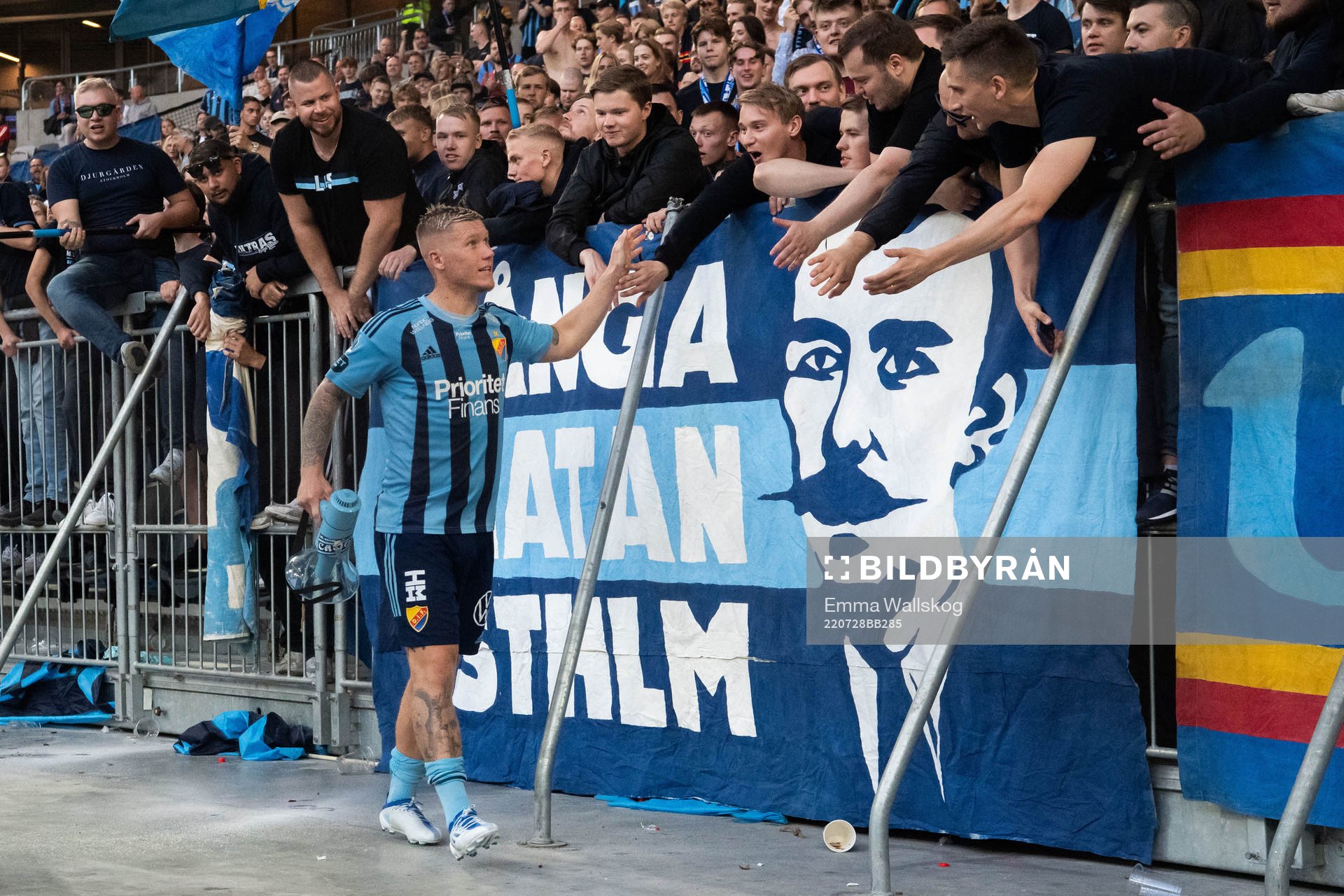 Victor Edvardsen of Djurgården celebrate with supporters