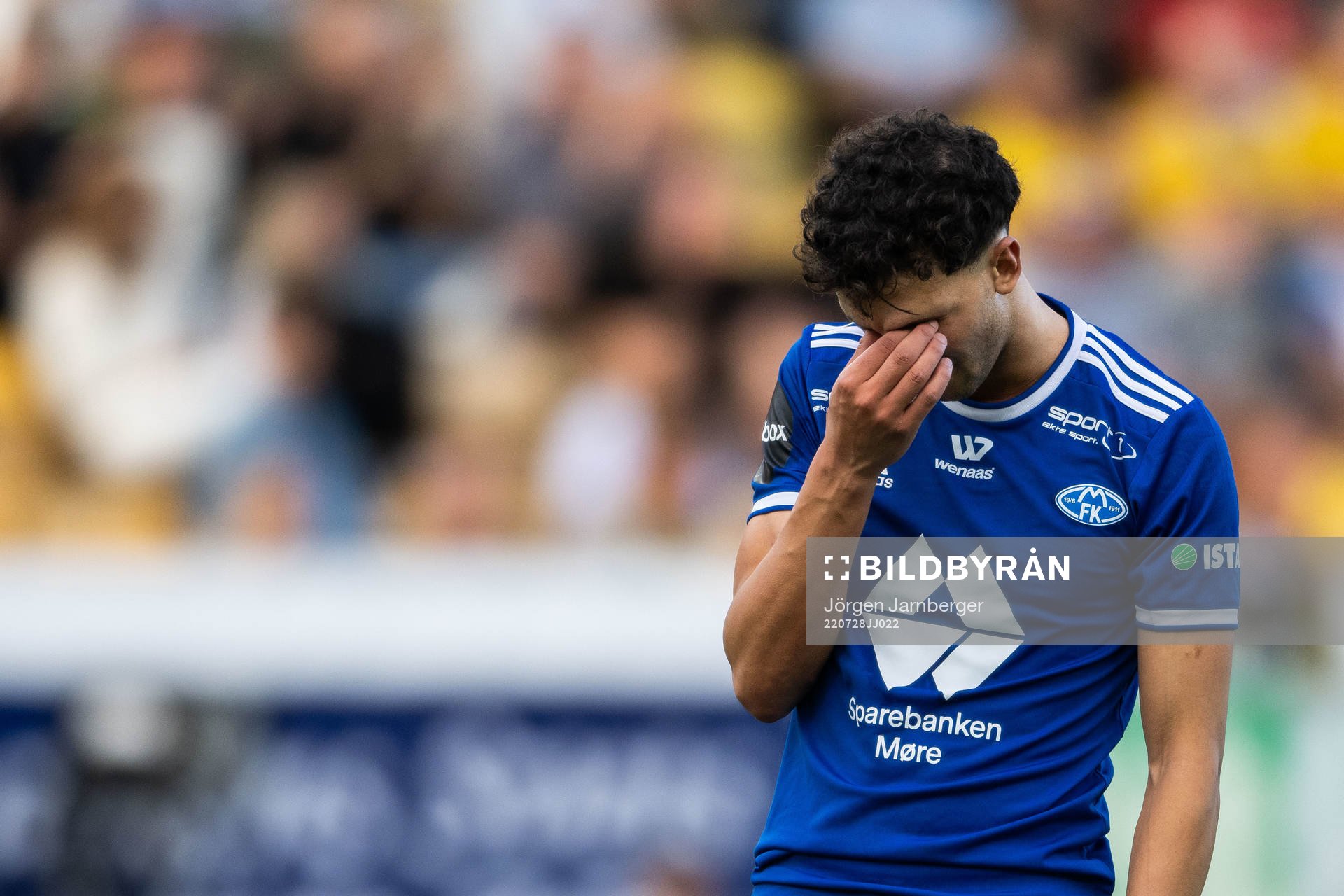 Rafik Zekhnini of Molde looks dejected