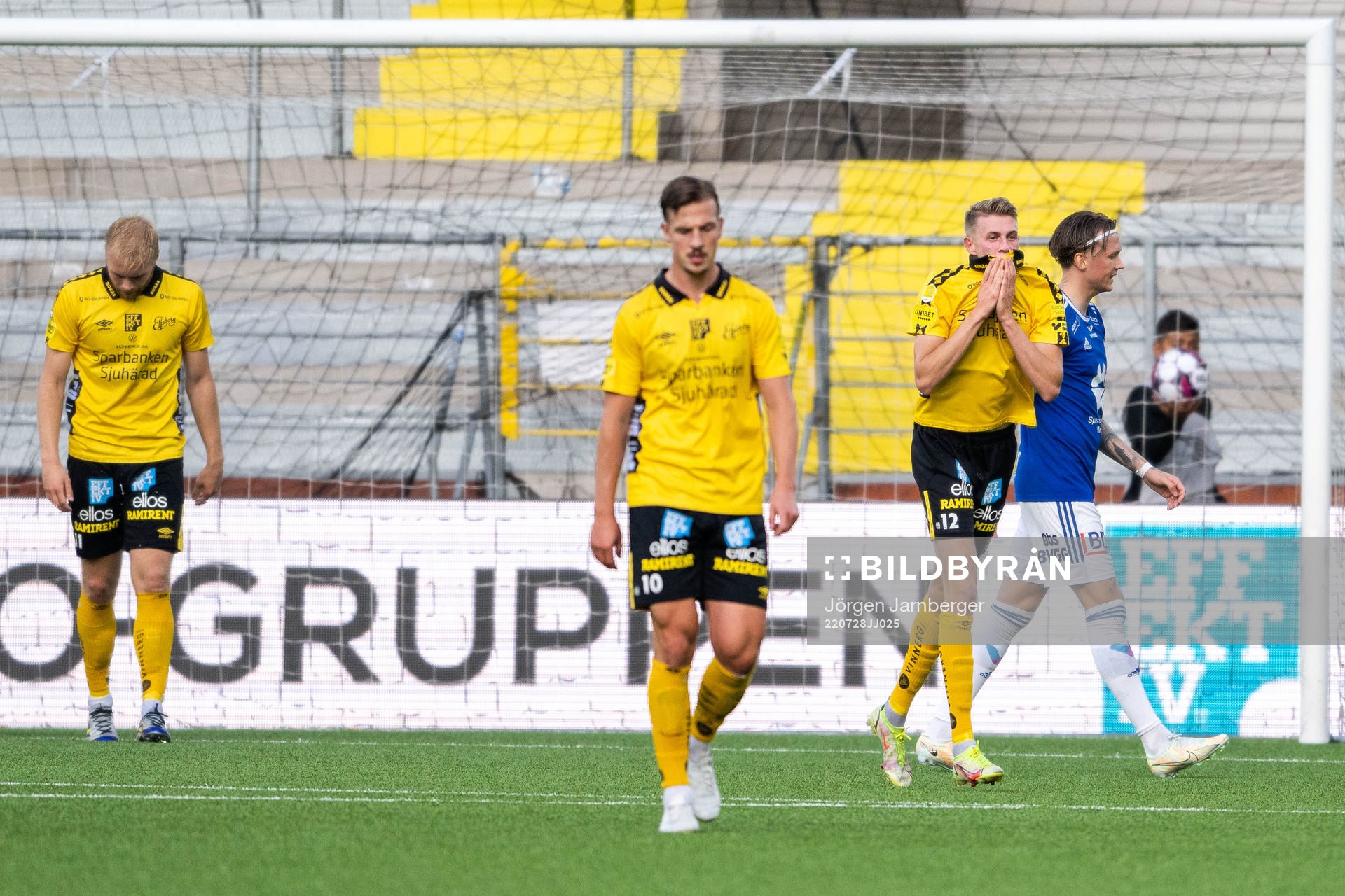 Alexander Bernhardsson of Elfsborg looks dejected