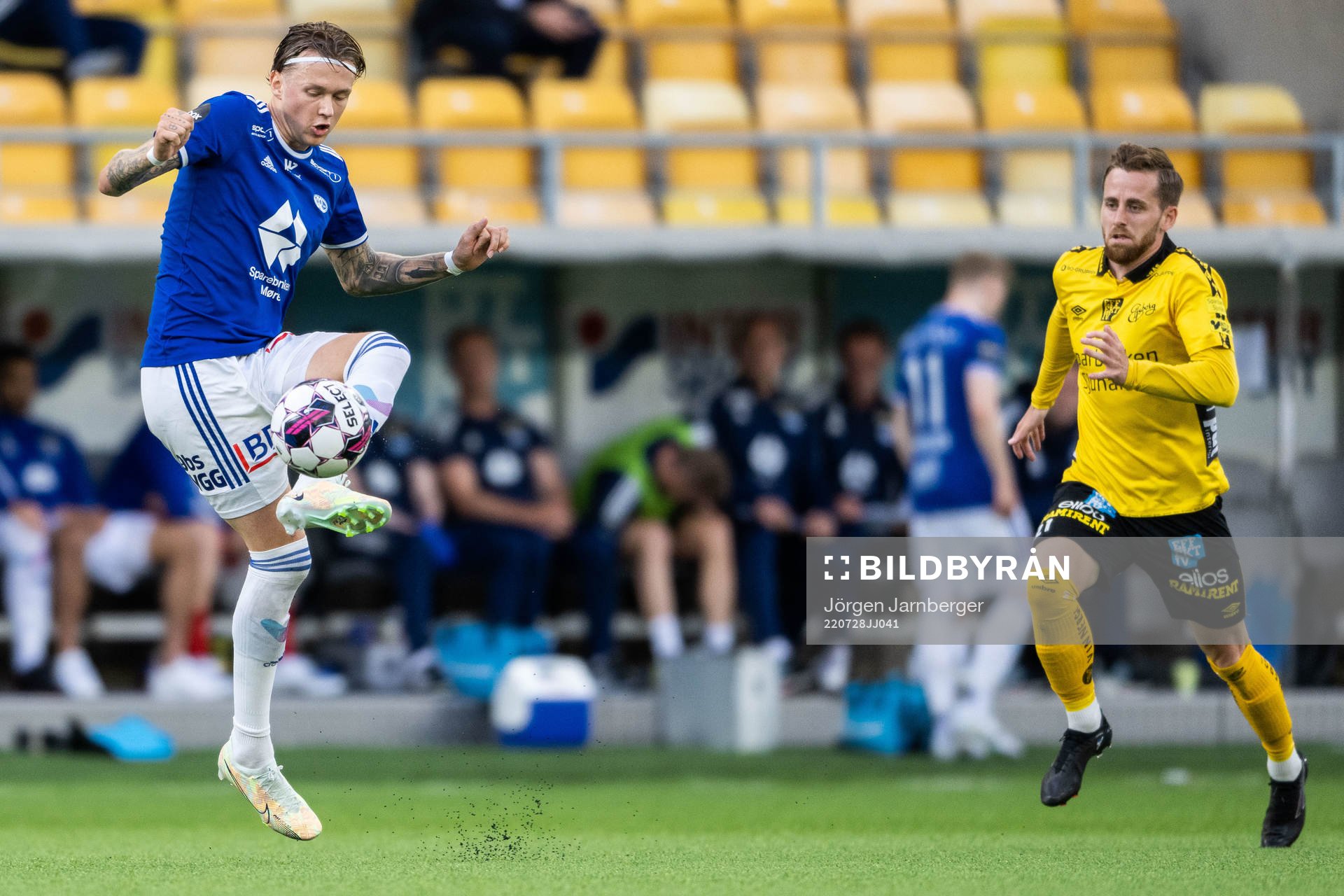 Birk Risa of Molde and Rasmus Alm of Elfsborg