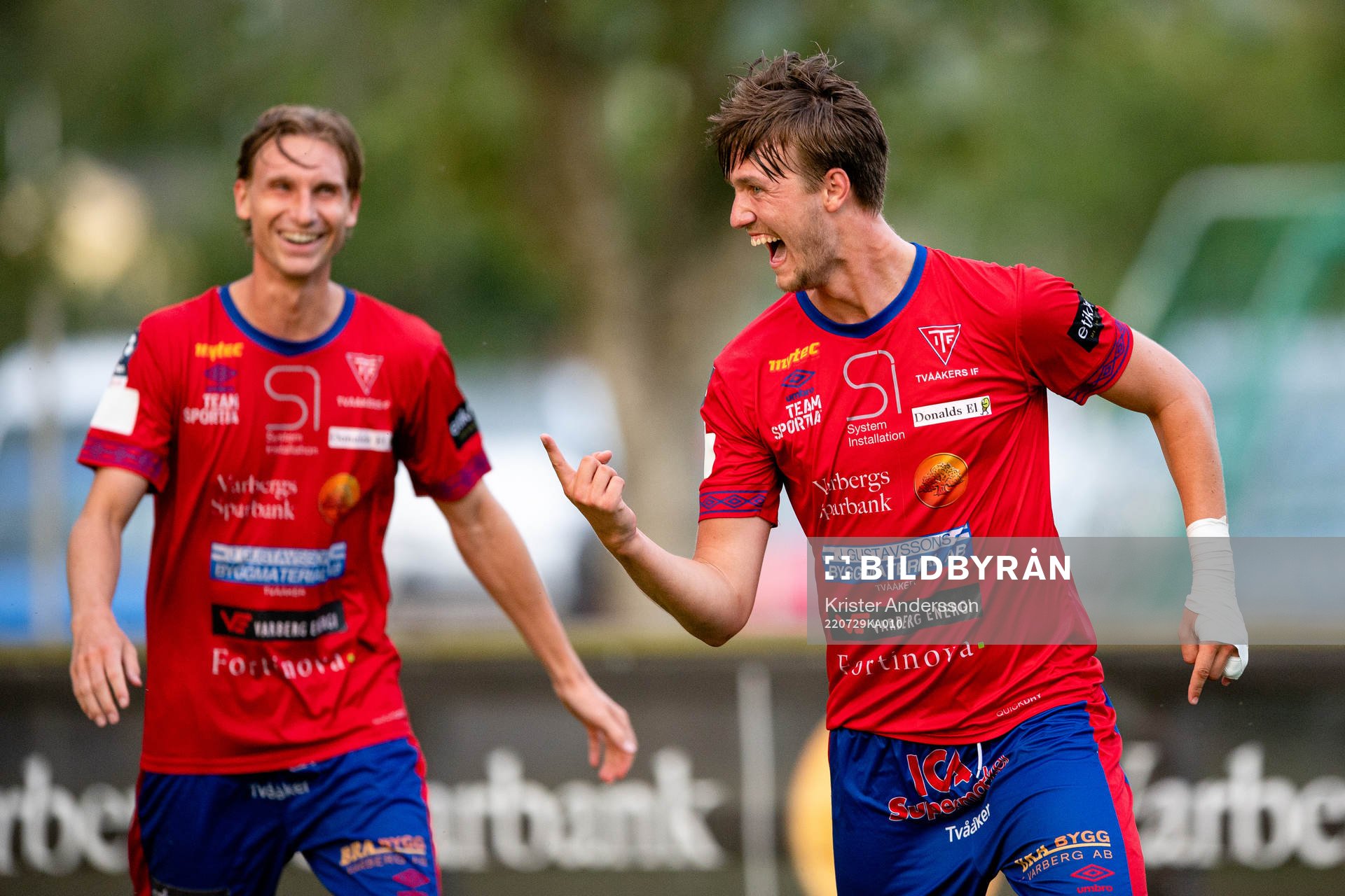 Tvååkers Hugo Svensson nickar in 1-0