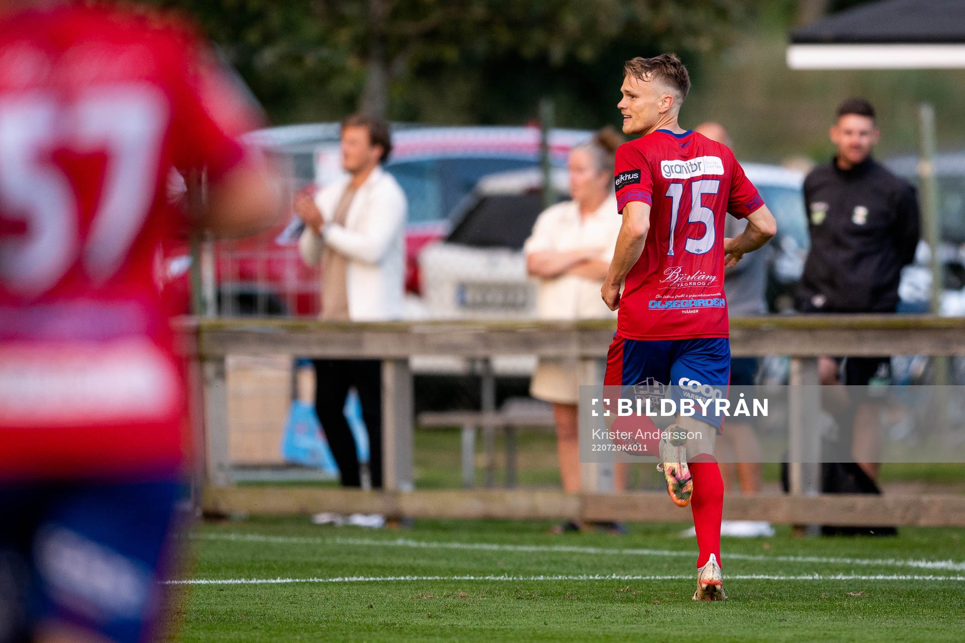 Tvååkers Isak Petersson jublar