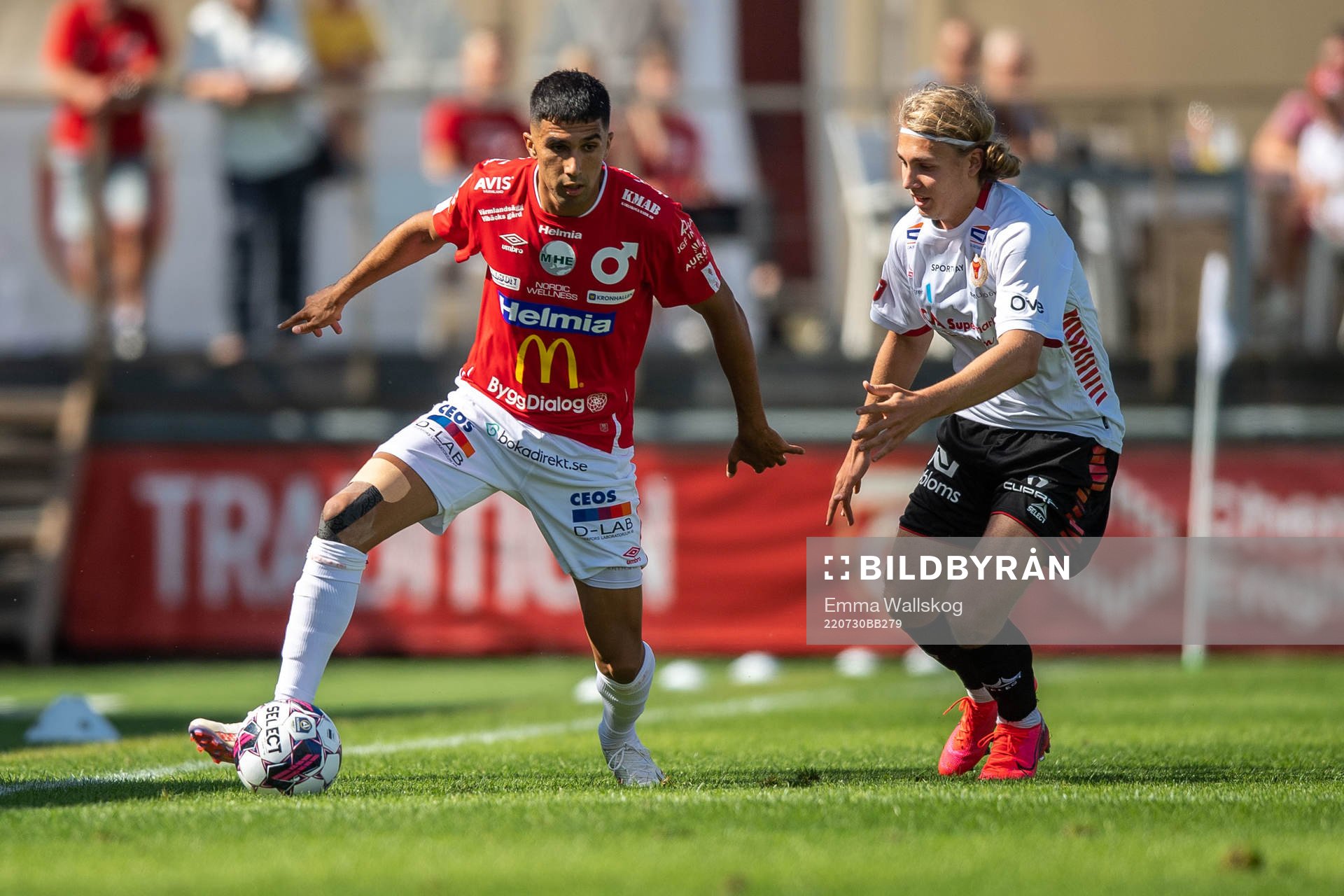 Degerfors Elyas Bouzaiene och Kalmars Sebastian Nanasi