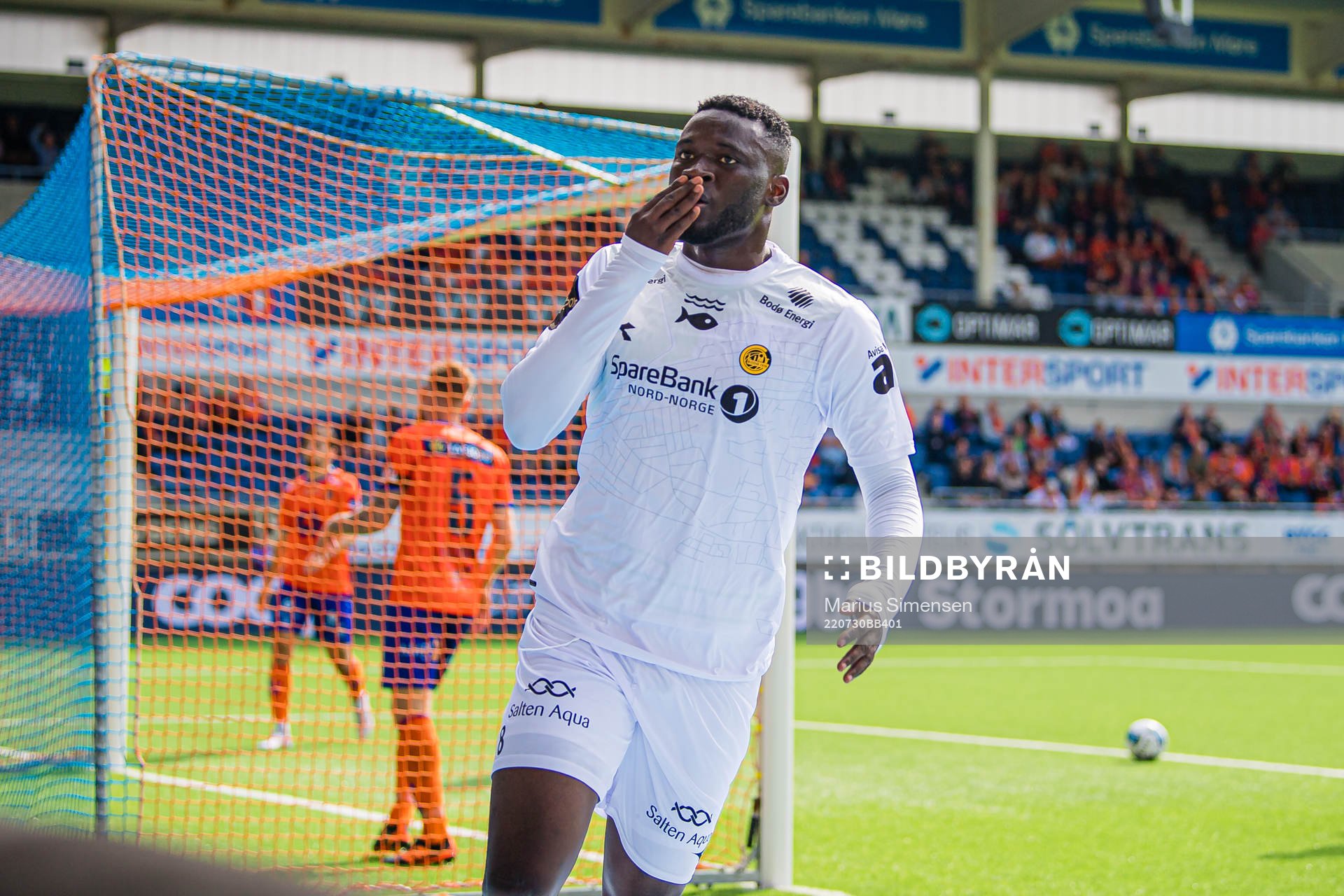 Victor Okoh Boniface of Bodø/Glimt celebrates