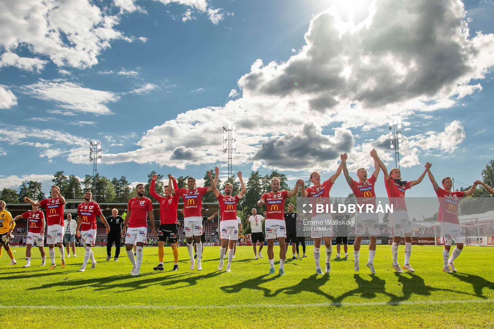 Degerfors spelare jublar