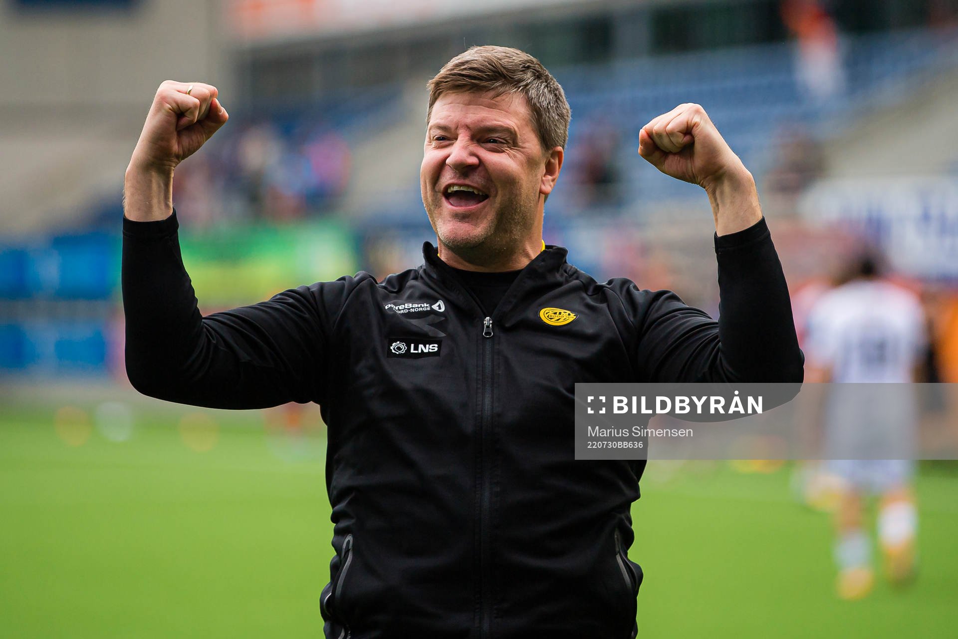 Aasmund Bjørkan, assistant coach of Bodø/Glimt, celebrates
