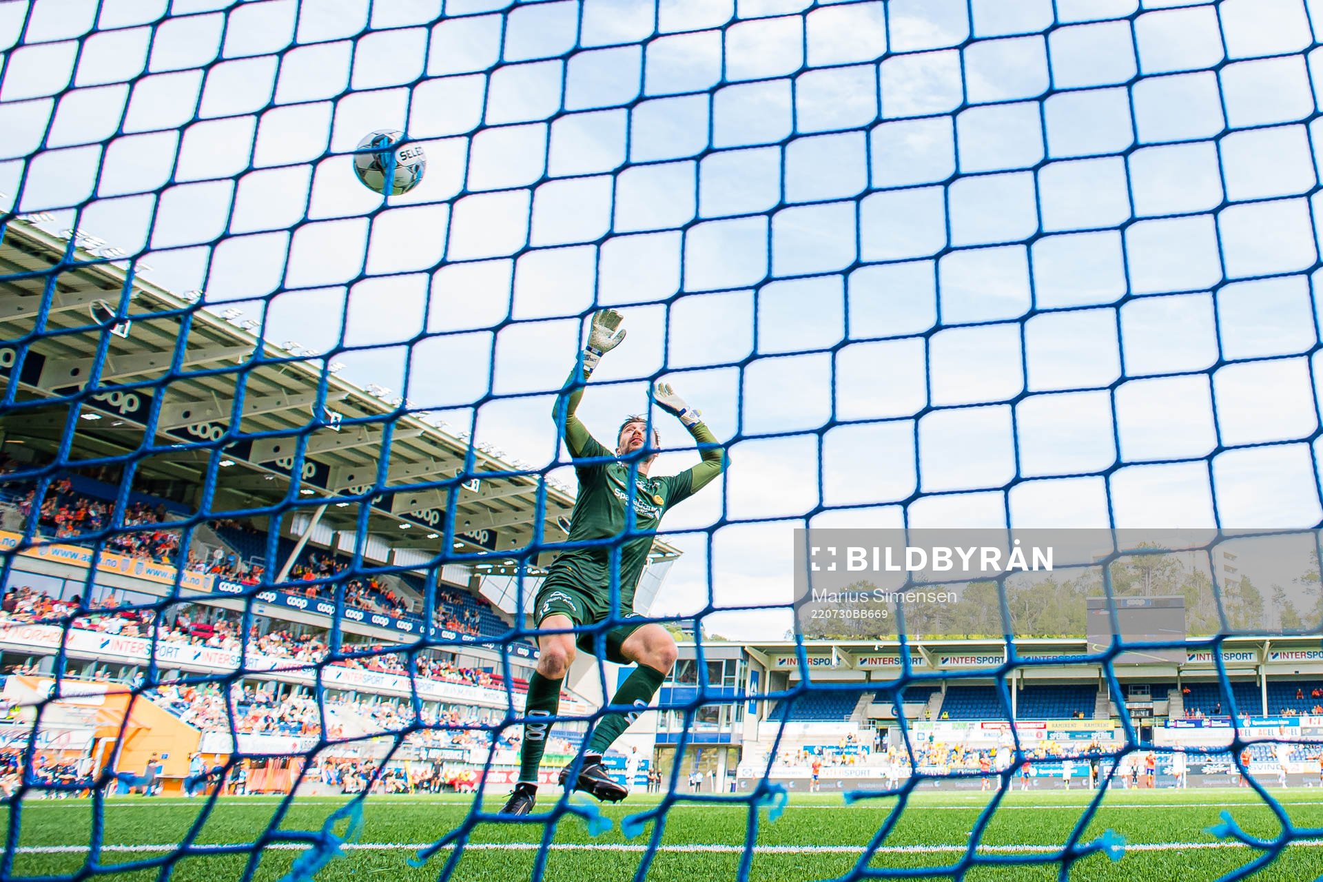 Kristoffer Ødemarksbakken of Aalesund scores the 1-1 goal