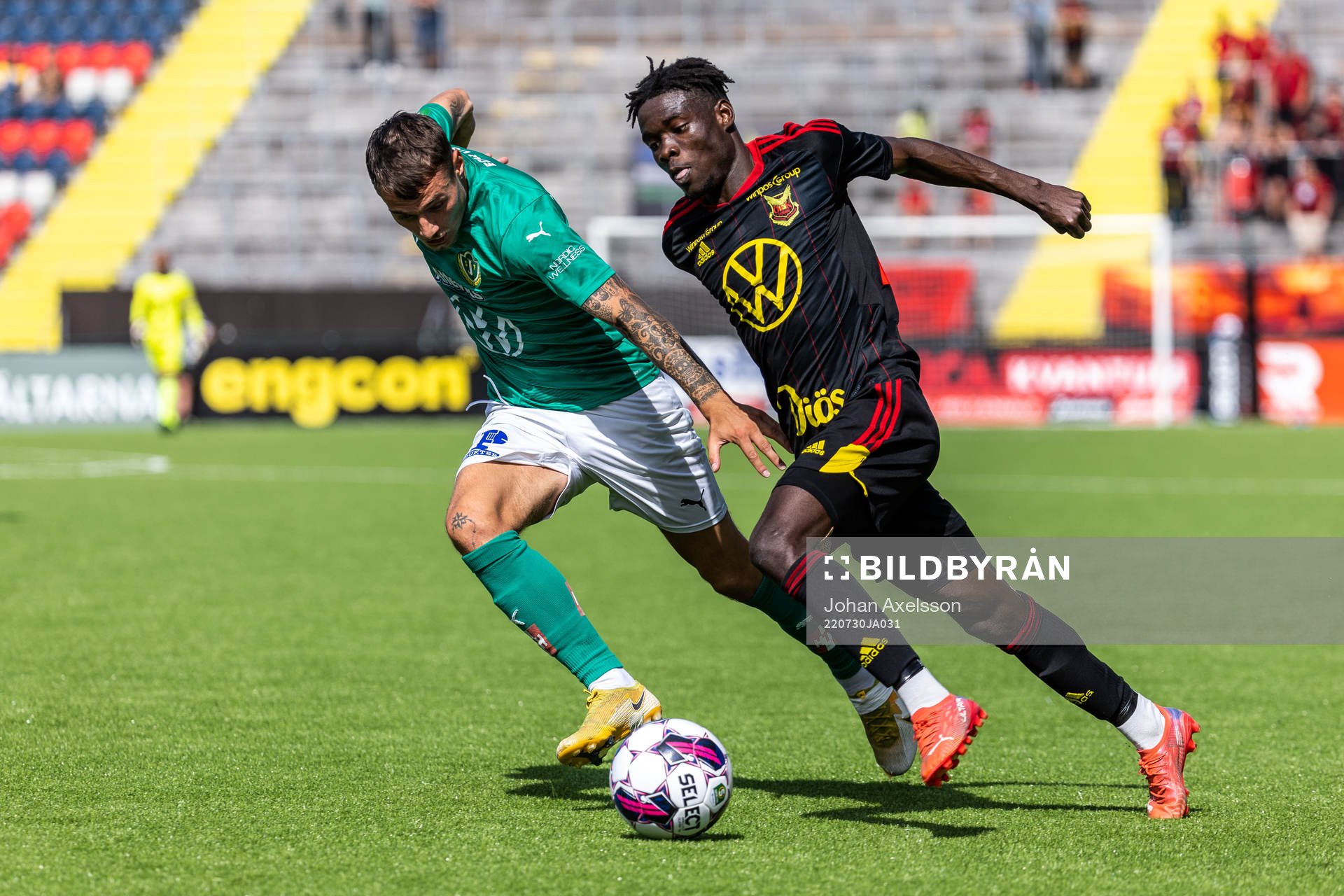 Jönköpings Adrian Edqvist och Östersunds Yannick
