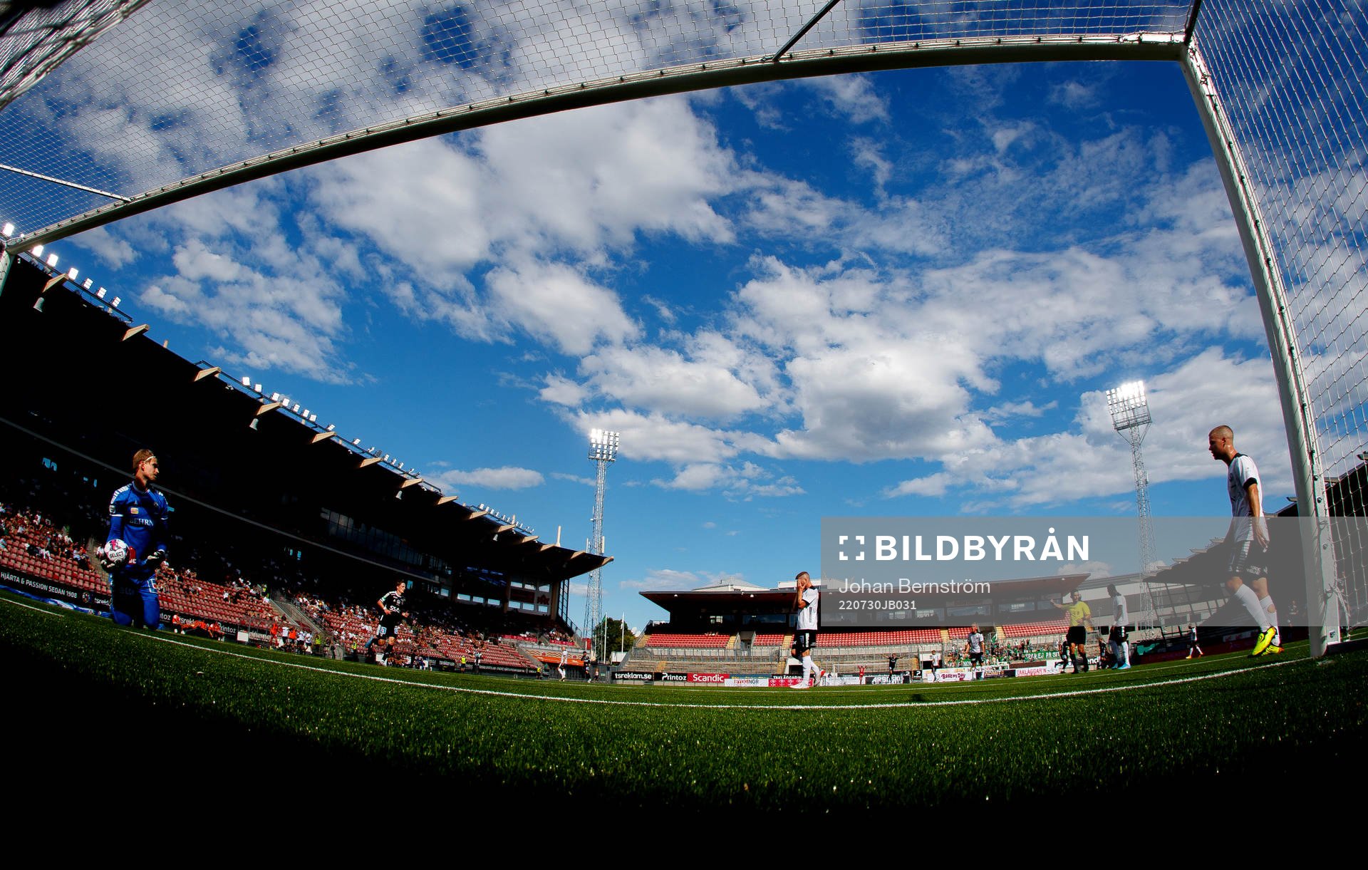 Brage Niklas Söderberg gör 0-2 på Örebros målvakt