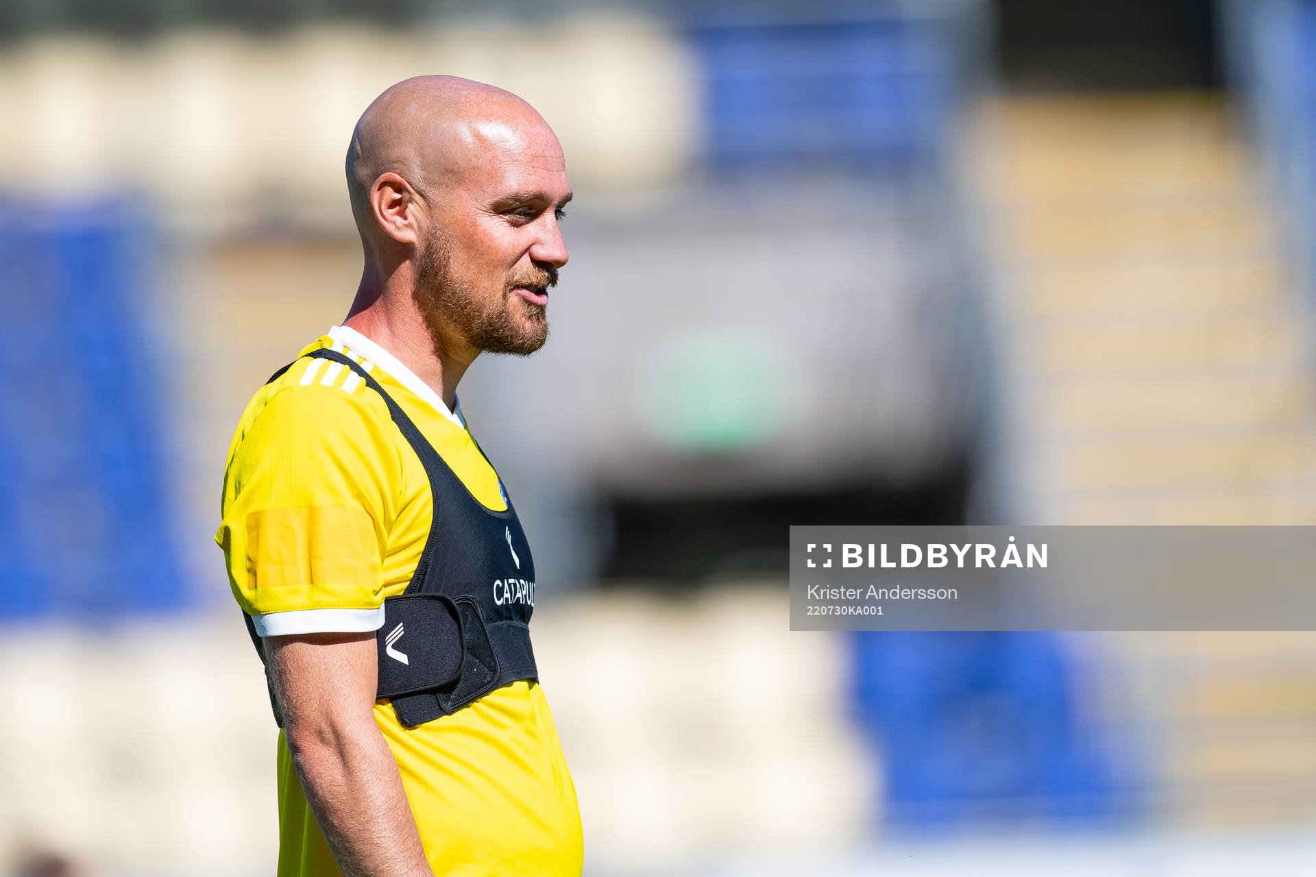 Falkenbergs Christoffer Carlsson före fotbollsmatchen i