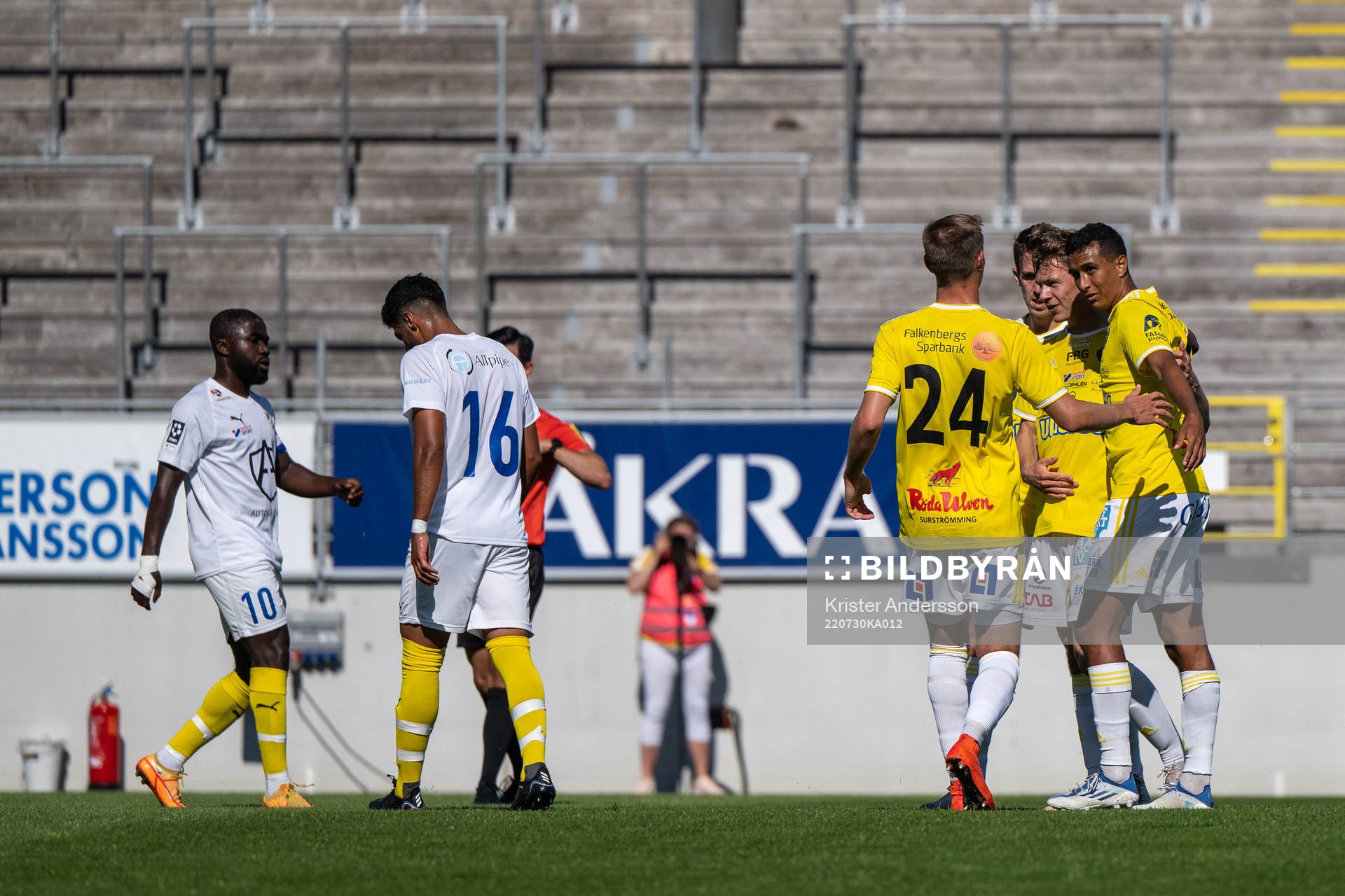 Falkenbergs Oliver Hintsa jublar