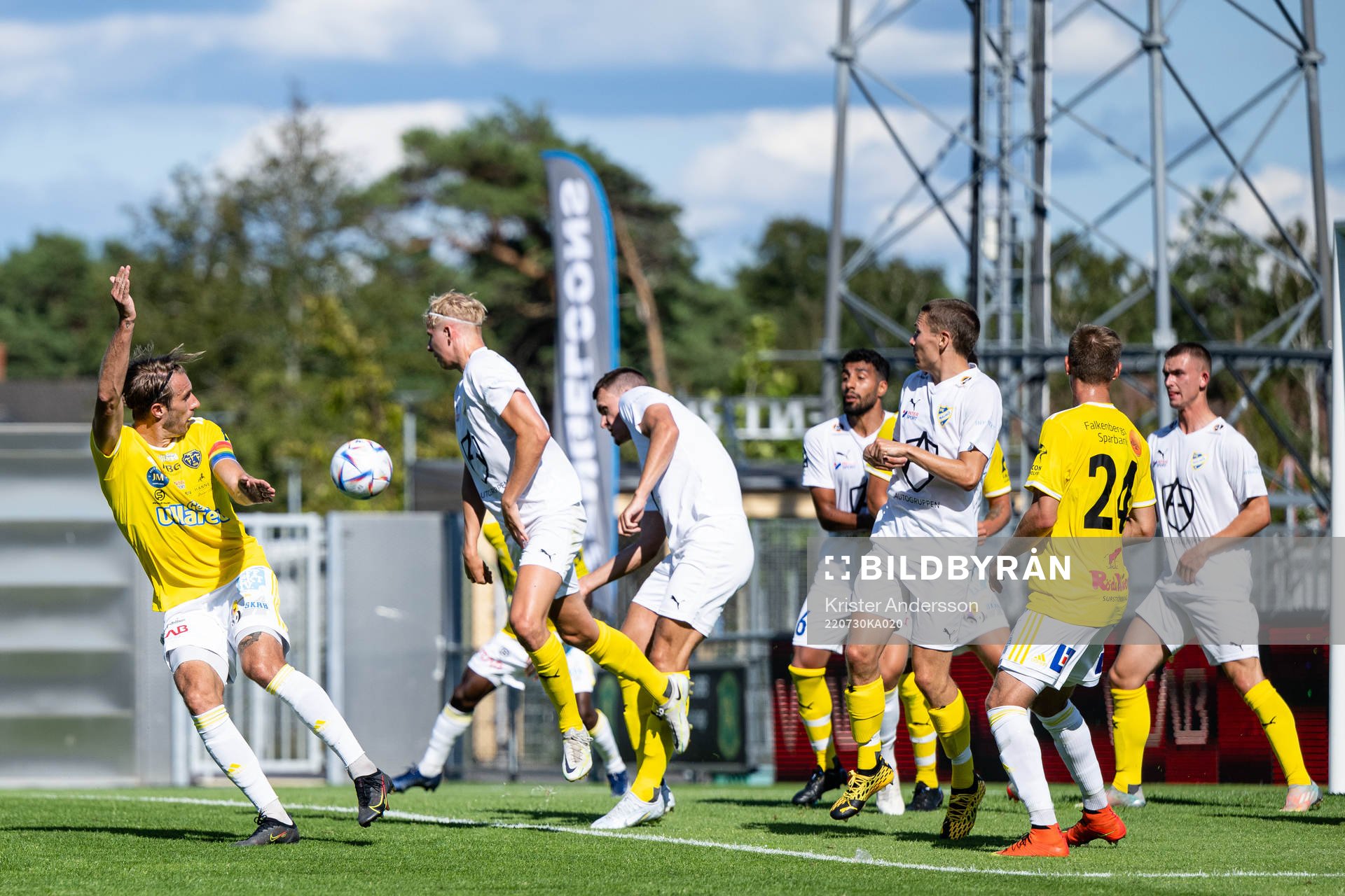 Falkenbergs Tobias Karlsson med målchans