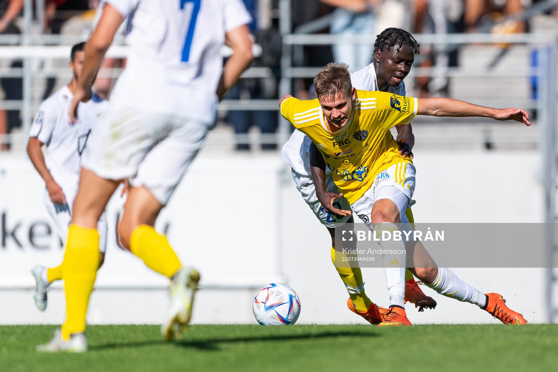 Falkenbergs Taylor Silverholt och IFK Malmös Martins Egbe