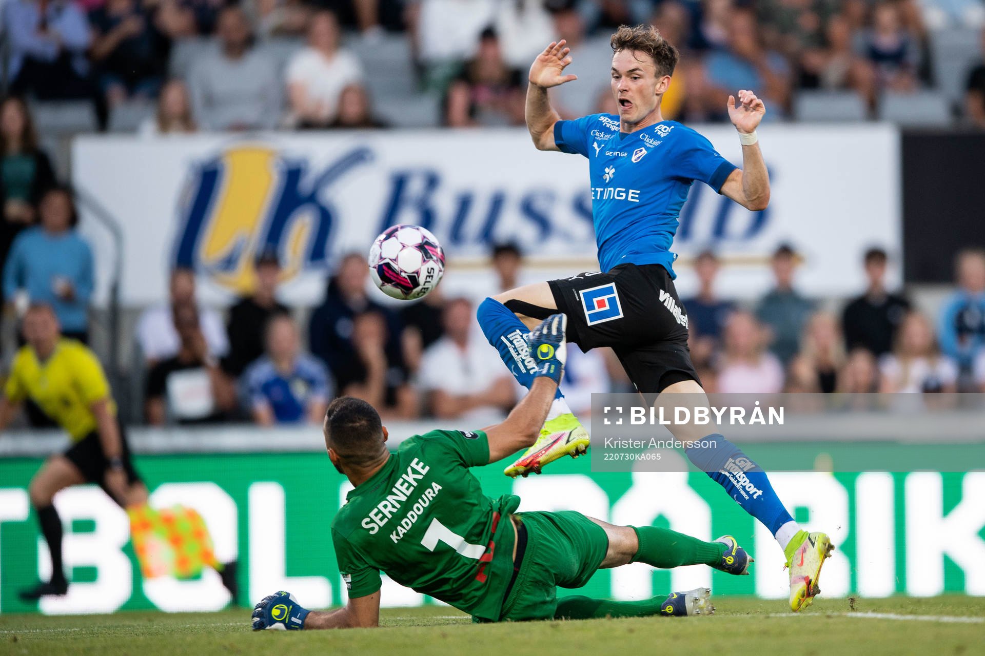 Halmstads Alexander Johansson gör 1-0 bakom Landskronas