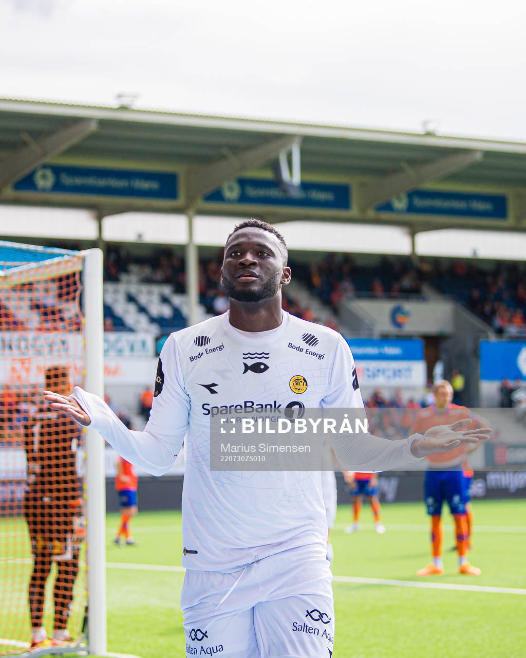 Victor Okoh Boniface of Bodø/Glimt celebrates