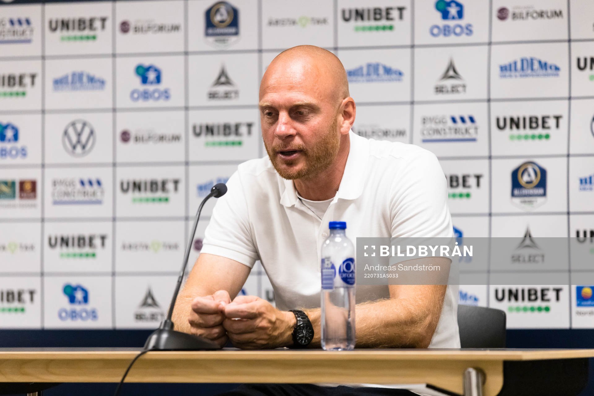 Mjällbys tränare Andreas Brännström på presskonferensen