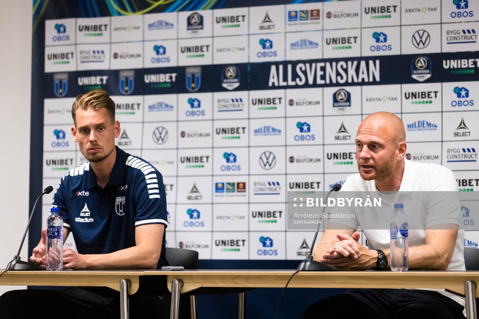 Sirius tränare Daniel Bäckström och Mjällbys tränare