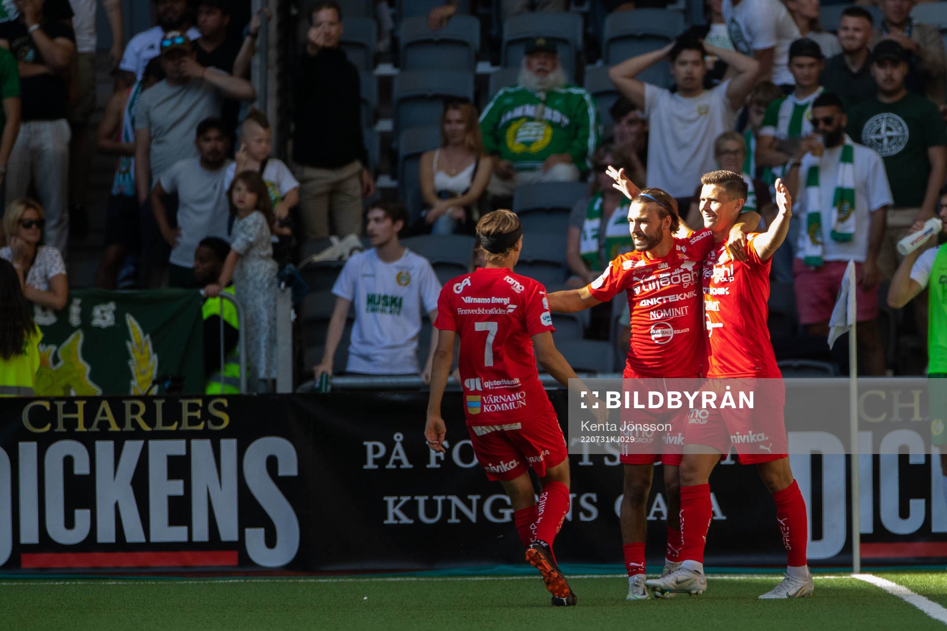 Värnamos Marcus Antonsson jublar