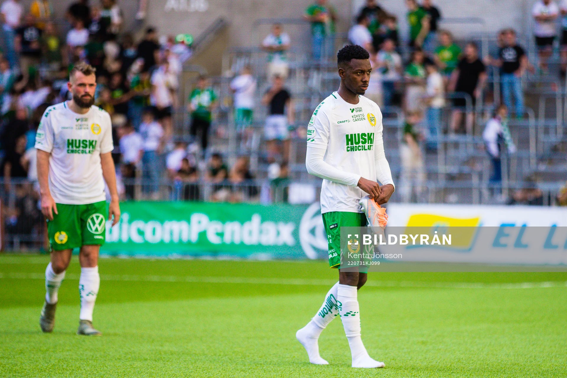 Hammarbys Mads Fenger  och Shaquille Pinas deppar