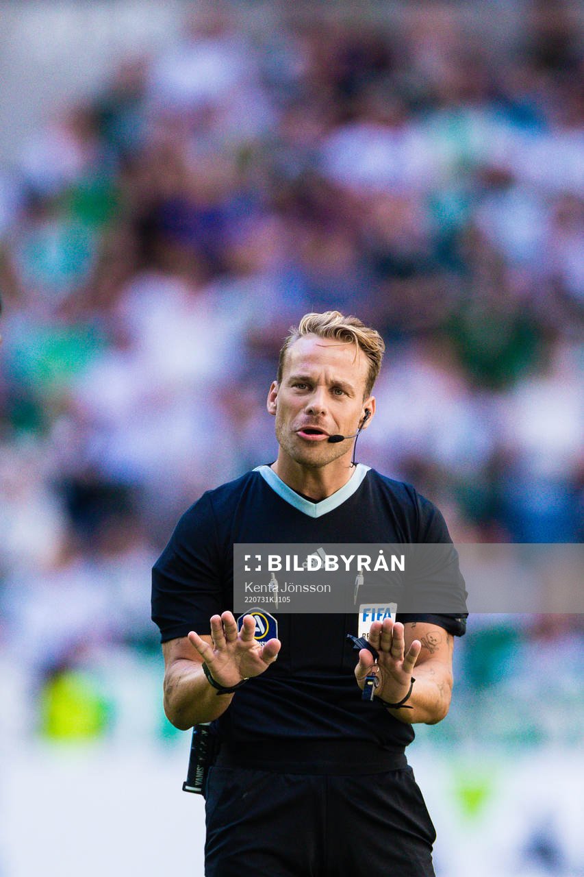 Domare Kristoffer Karlsson
