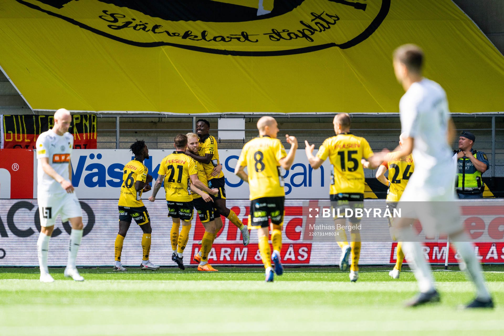 Elfsborgs Michael Baidoo jublar med lagkamrater