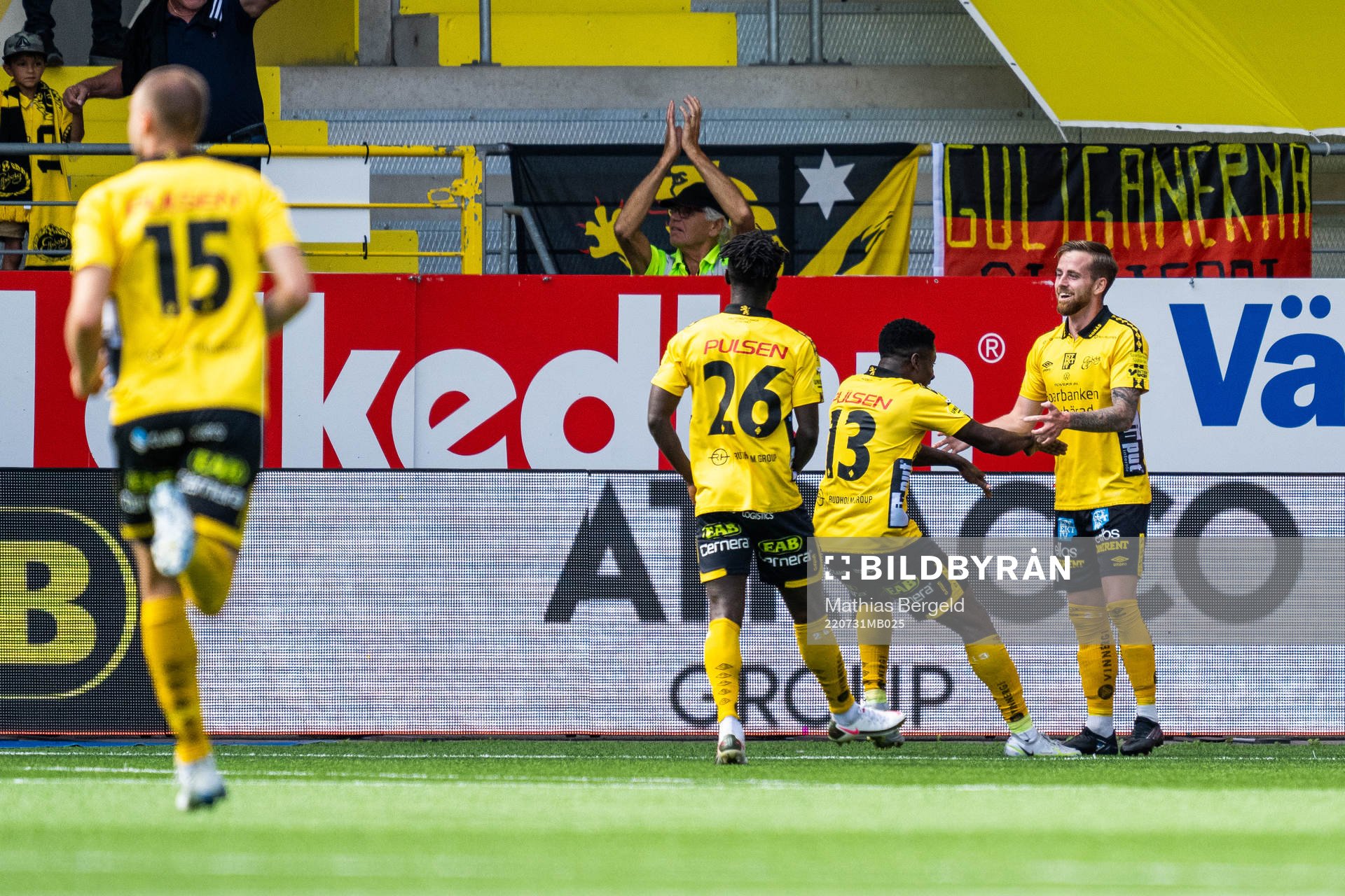 Elfsborgs Rasmus Alm (till höger) jublar