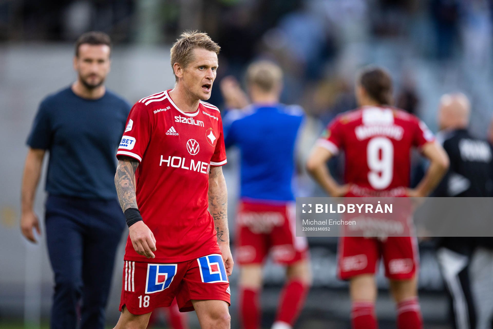 IFK Norrköpings Ari Freyr Skúlason deppar