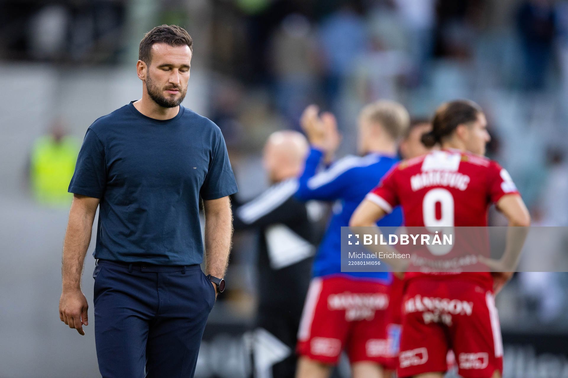 IFK Norrköpings tränare Anes Mravac deppar