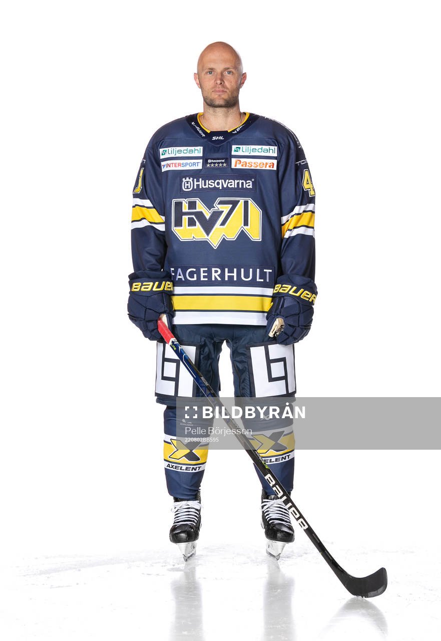 HV71 Chad Billins