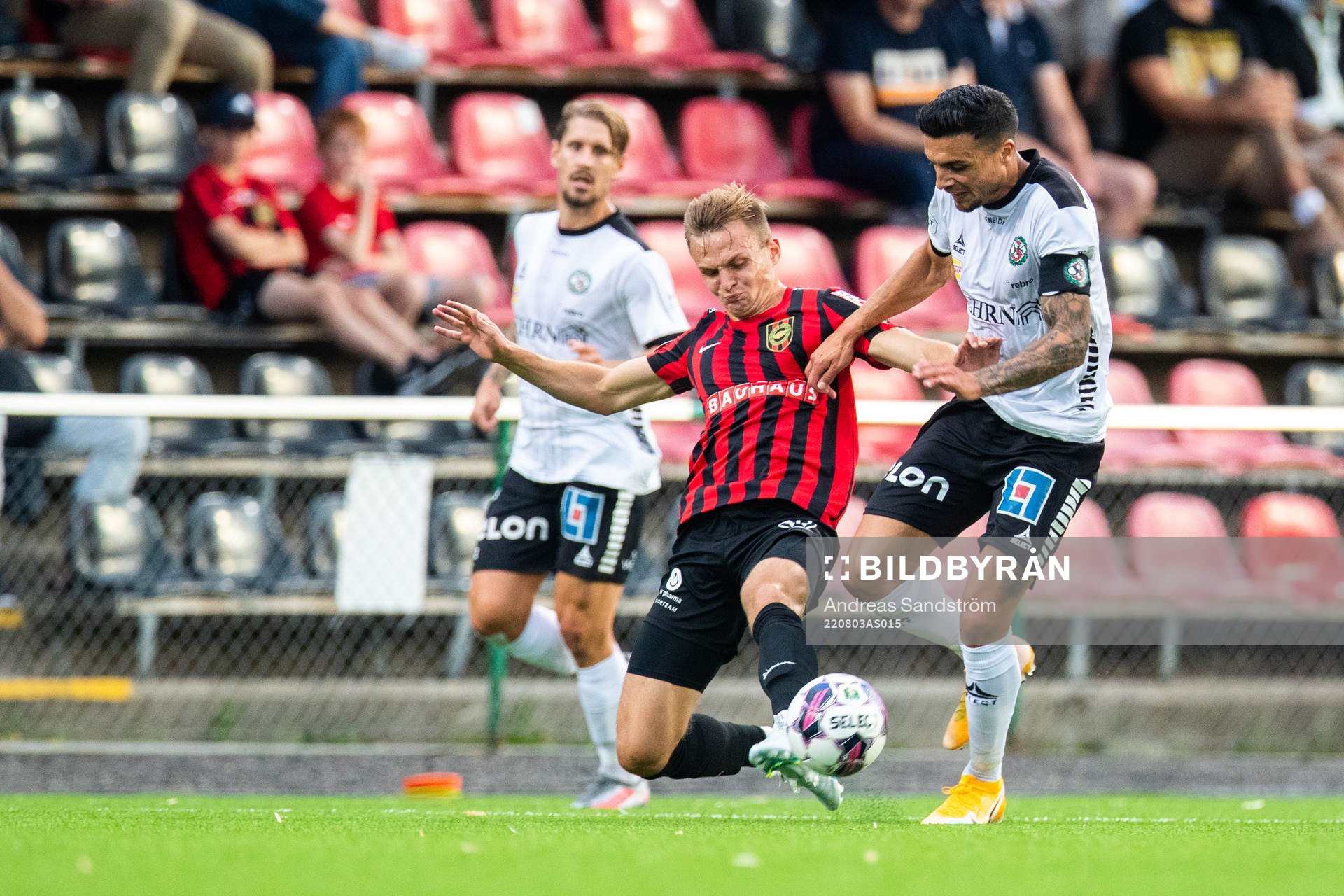 Brommapojkarnas Oscar Krusnell och Örebros Ahmed Yasin