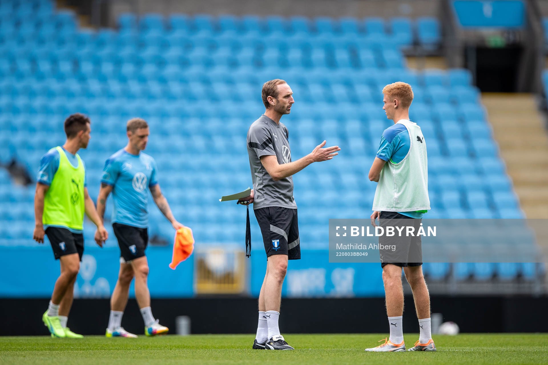 Andreas Georgson, head coach and sport director and Hugo