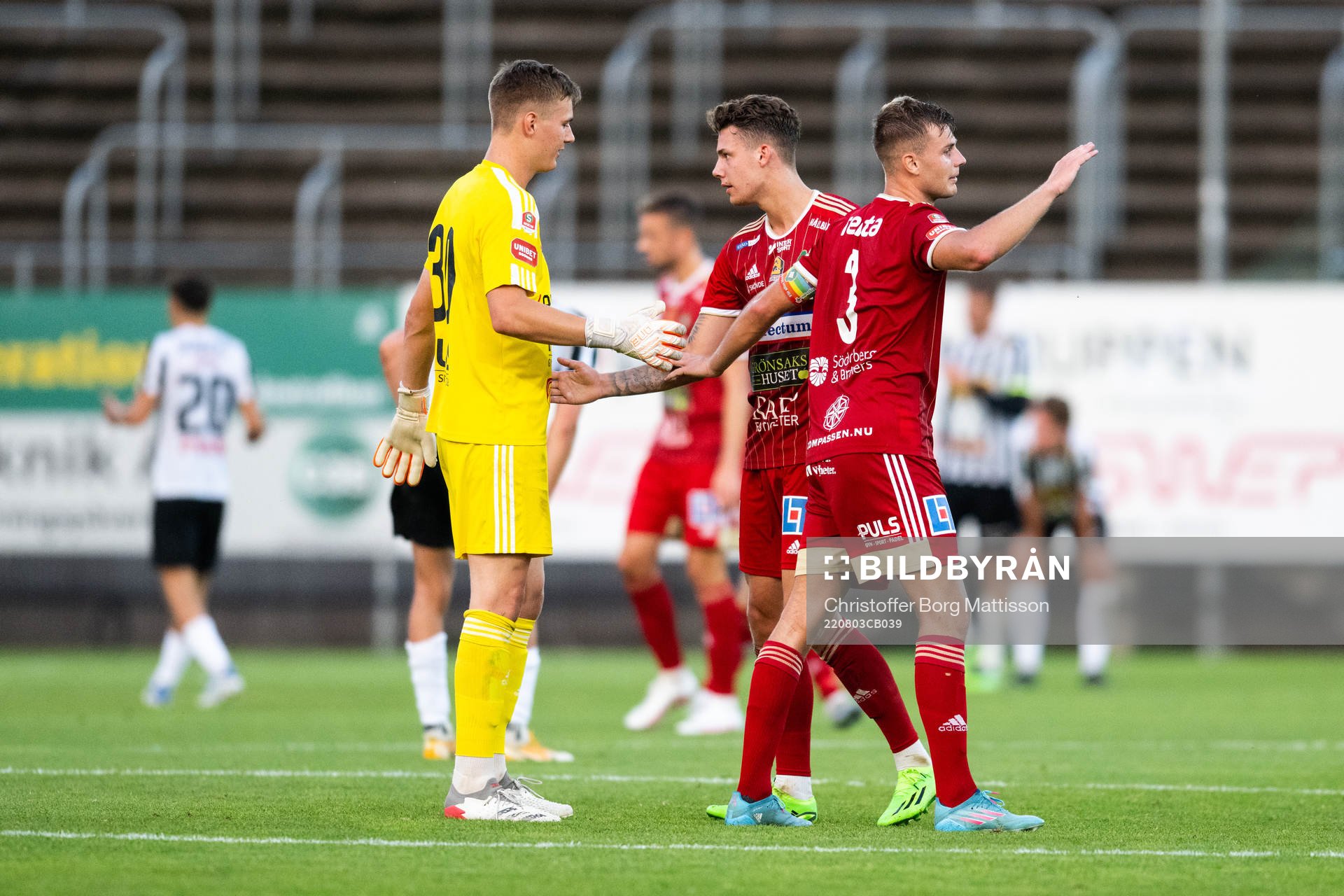 Skövdes spelare jublar