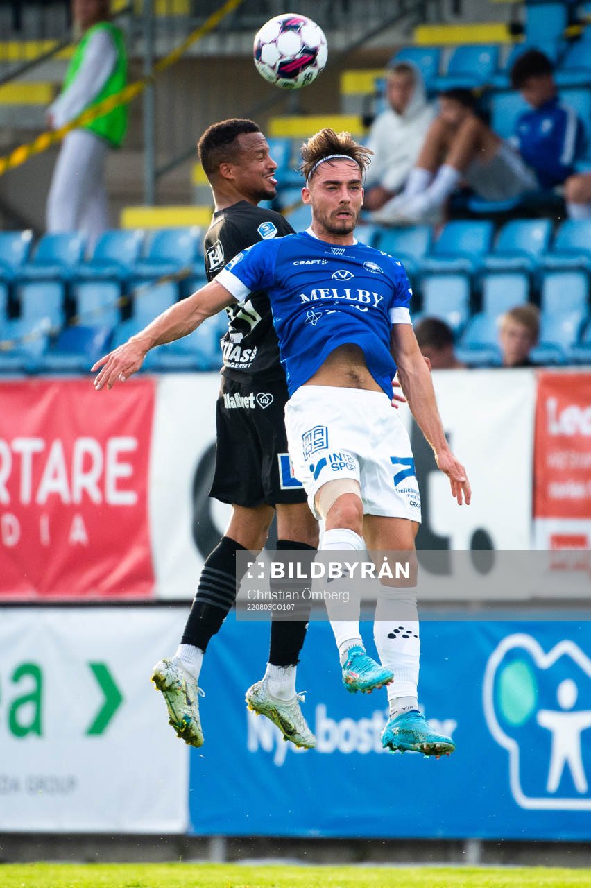 Trelleborgs Felix Hörberg och Halmstads Marcus Olsson