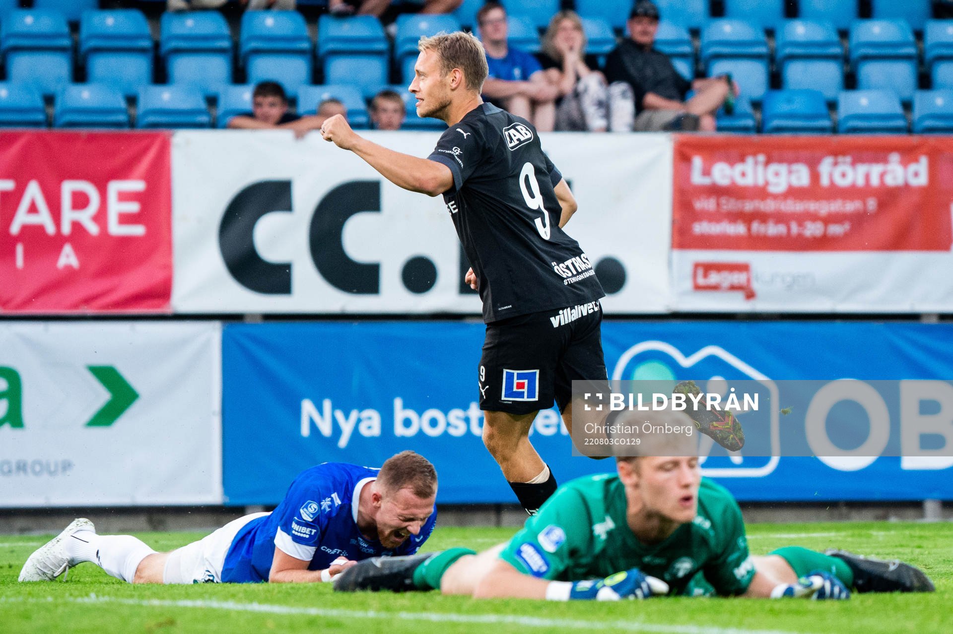 Halmstads Villiam Dahlström jublar