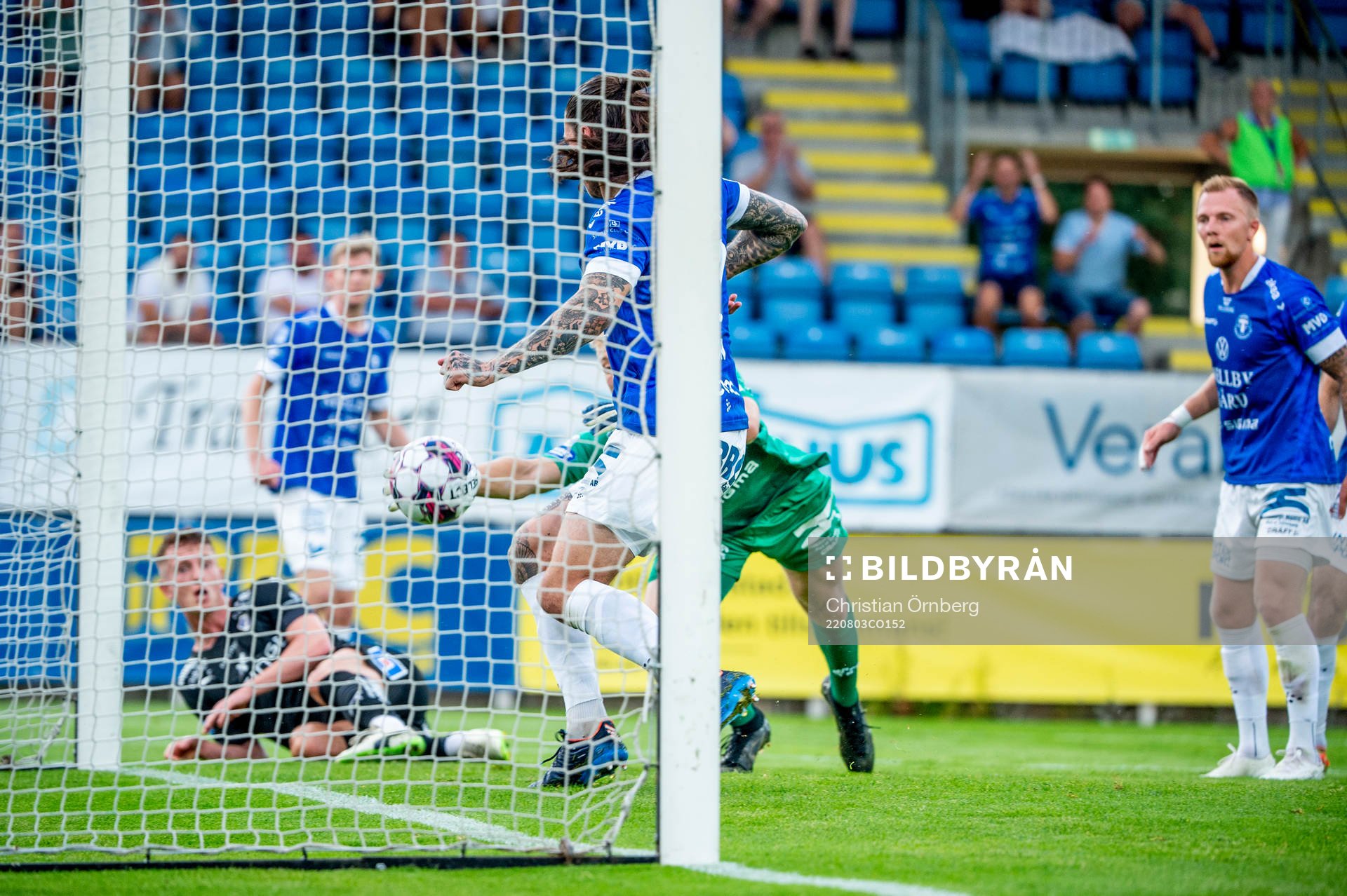 Trelleborgs Isak Jönsson gör självmål, 0-2