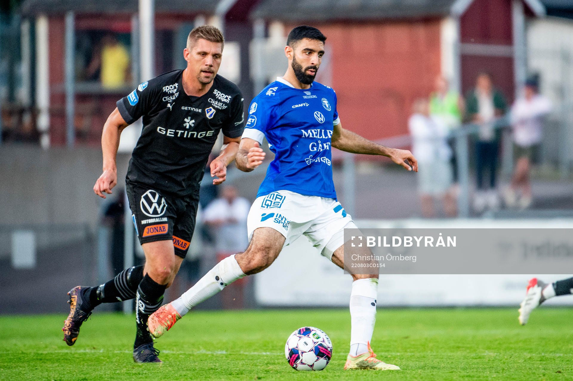 Trelleborgs Mouhammed-Ali Dhaini mot Halmstads Marcus Olsson