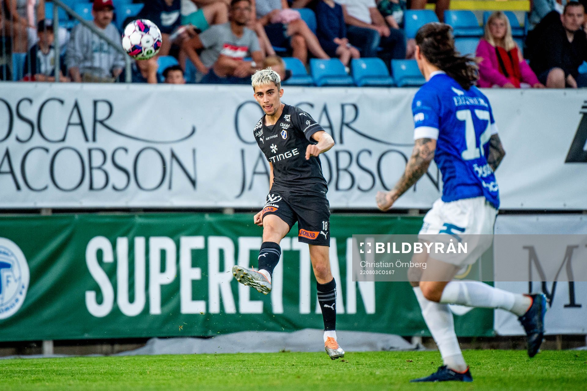 Halmstads Emil Tot Wikström mot Trelleborgs Isak Jönsson