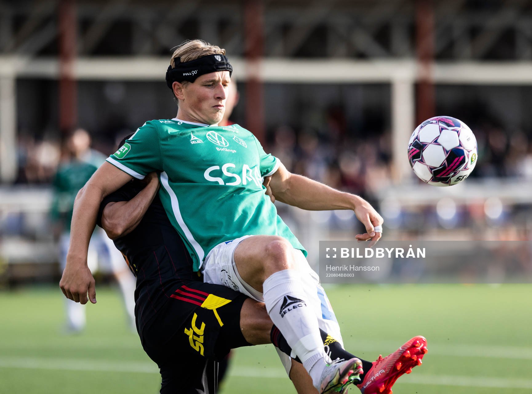 Brages Douglas Karlberg under fotbollsmatchen i Superettan mellan Brage och Östersund den 4 augusti i Borlänge.