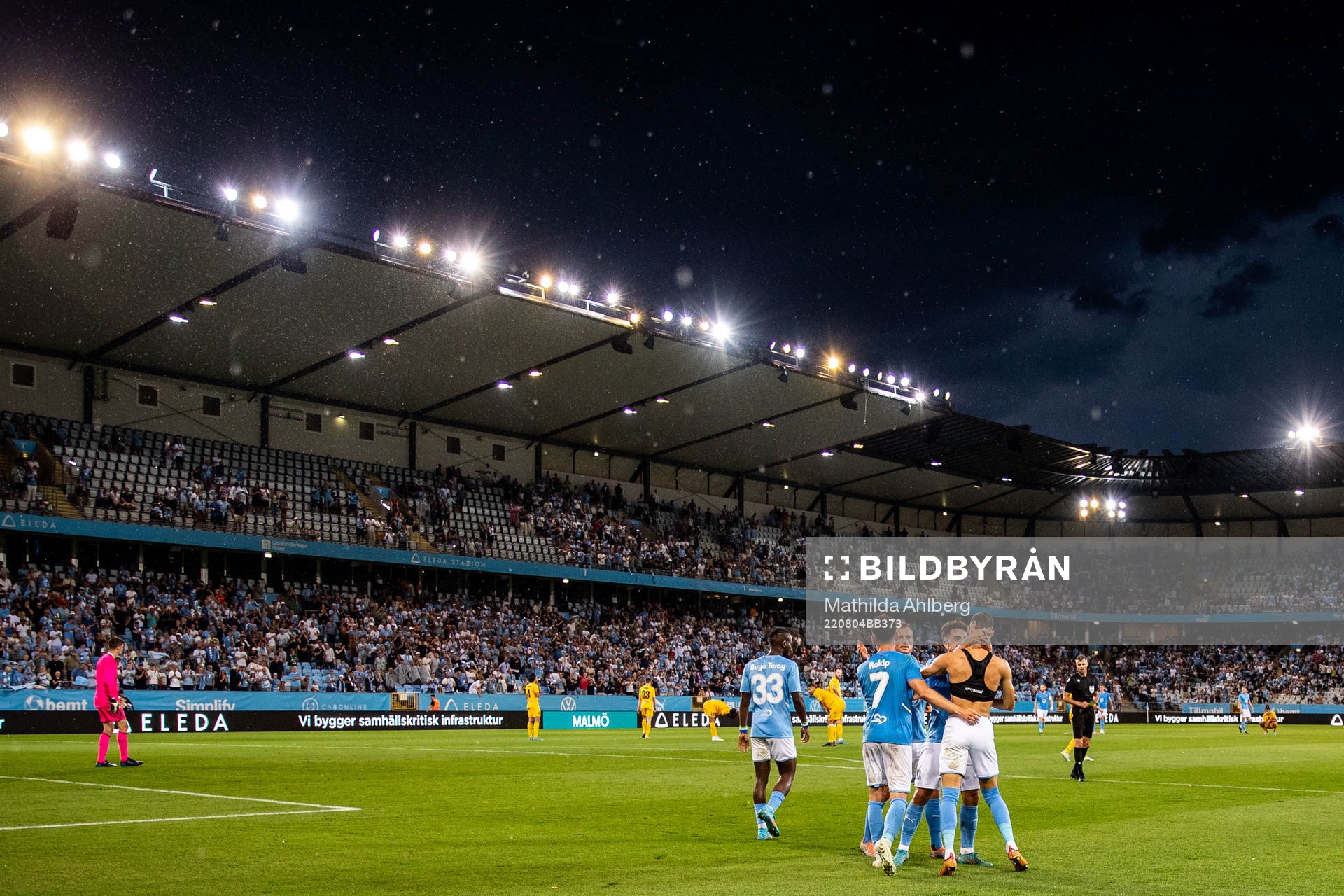 Veljko Birmancevic of Malmö FF celebrates 3-0 with